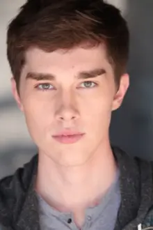 Noah Crawford como: James Rogers (voice)