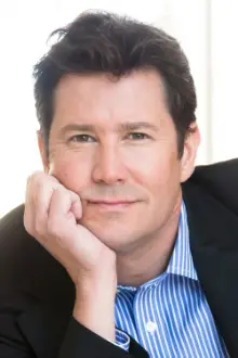 William Ragsdale como: Charley Brewster