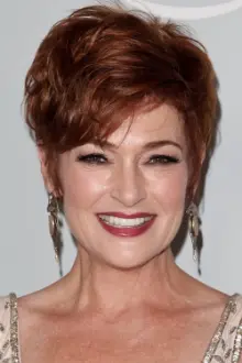 Carolyn Hennesy como: Aunt Margaret