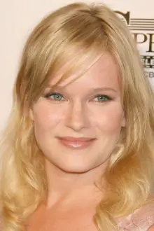 Nicholle Tom como: Amy Dustin