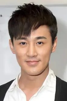 Raymond Lam como: Ji Ping / 季平