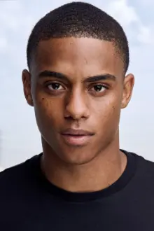 Keith Powers como: Cameron Drake