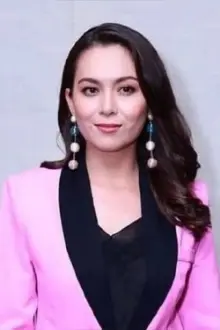 Siti Saleha como: Amyza