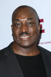 Clifton Powell como: Bishop Buckworth