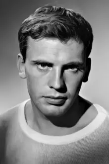 Jean-Louis Trintignant como: Marco