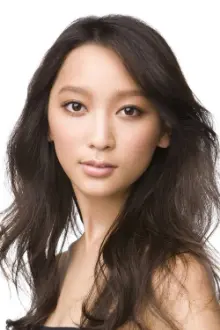 Anne Watanabe como: Minori Shiina