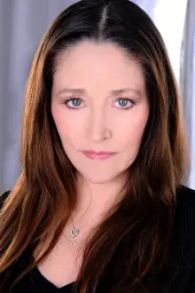 Olivia Hussey como: Mrs. Coulson