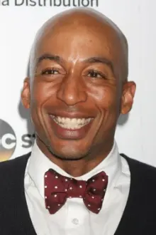 James Lesure como: Benji