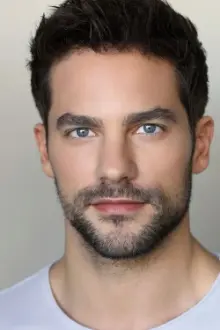 Brant Daugherty como: Church