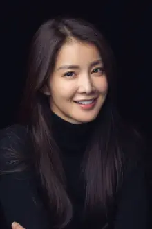 Lee Si-young como: Ela mesma