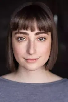 Ellise Chappell como: Cristina