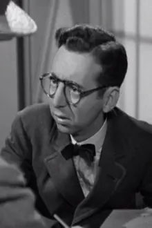 Arnold Stang como: The turtle (voice)