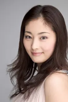 Takako Tokiwa como: Akiko