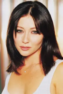 Shannen Doherty como: The Lady in Red