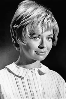 Susannah York como: Narrator