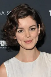 Nora Zehetner como: 