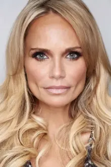 Kristin Chenoweth como: Miss Noodle