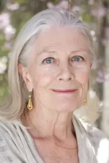 Vanessa Redgrave como: (voice)