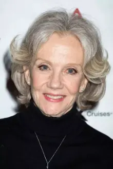 Hayley Mills como: Caroline Du Plessis