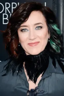 Maria Doyle Kennedy como: Tannie Maria