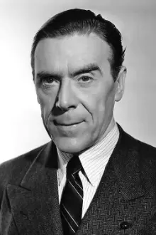 Leo G. Carroll como: Dr. Murchison