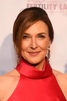 Brenda Strong como: Nan Bird