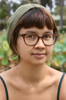 Charlyne Yi como: Betty