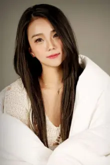 Ahn So-hee como: 