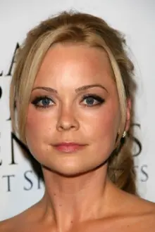 Marisa Coughlan como: Ruby