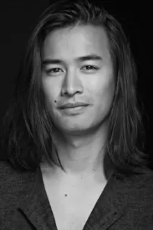 Jordan Rodrigues como: Trey Emory