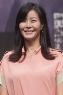 Jin Hee-kyung como: Choi Hyun-joo