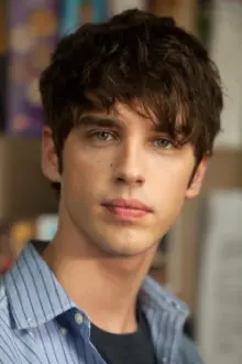 David Lambert como: Jason Landers