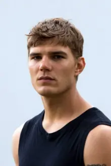 Chris Zylka como: 