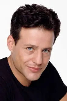 Louis Mandylor como: Loreno