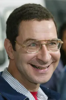 Eddie Deezen como: Tony