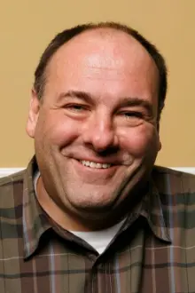 James Gandolfini como: Ele mesmo