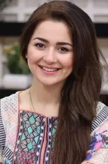 Hania Aamir como: 