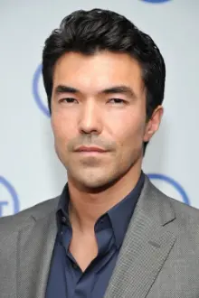 Ian Anthony Dale como: Liam