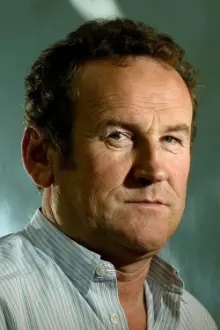 Colm Meaney como: Brandon