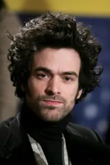 Romain Duris como: Self - Guest