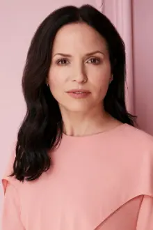 Andrea Corr como: Lily