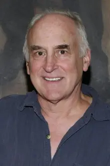 Jeffrey DeMunn como: Dr. Walter Hemmings