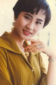 Lily Chung Suk-Wai como: Fung Mei