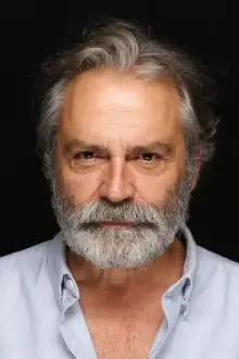 Haluk Bilginer como: Nick