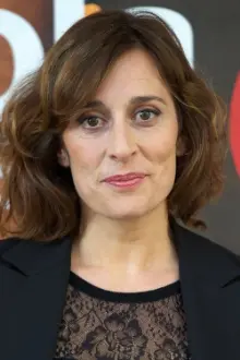 Clara Segura como: Cristina