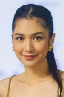 Mikha Tambayong como: Pingkan
