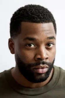 LaRoyce Hawkins como: Ty Lord