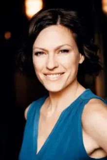 Nina Kronjäger como: Sabine Krüger