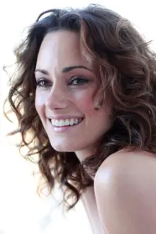 Natalie Brown como: Sasha