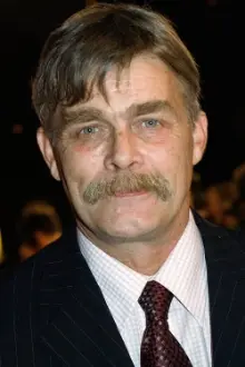 Nicholas Campbell como: Vincent